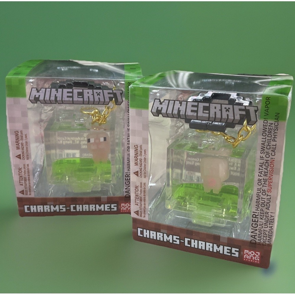 Minecraft Series 2 Charms Pig 2.5-Inch Backpack‎ Hanger keychain Lot Of 2